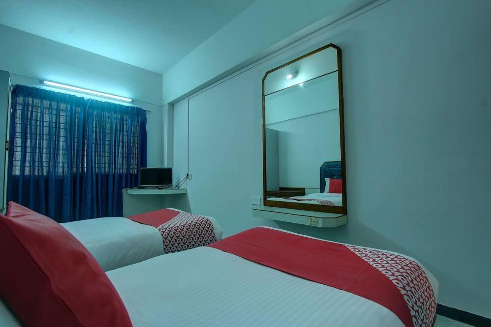 Hotel Padmam Madurai Eksteriør bilde