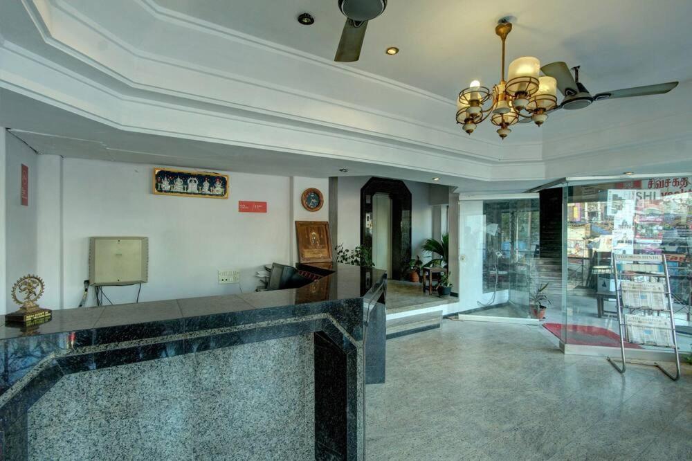 Hotel Padmam Madurai Eksteriør bilde