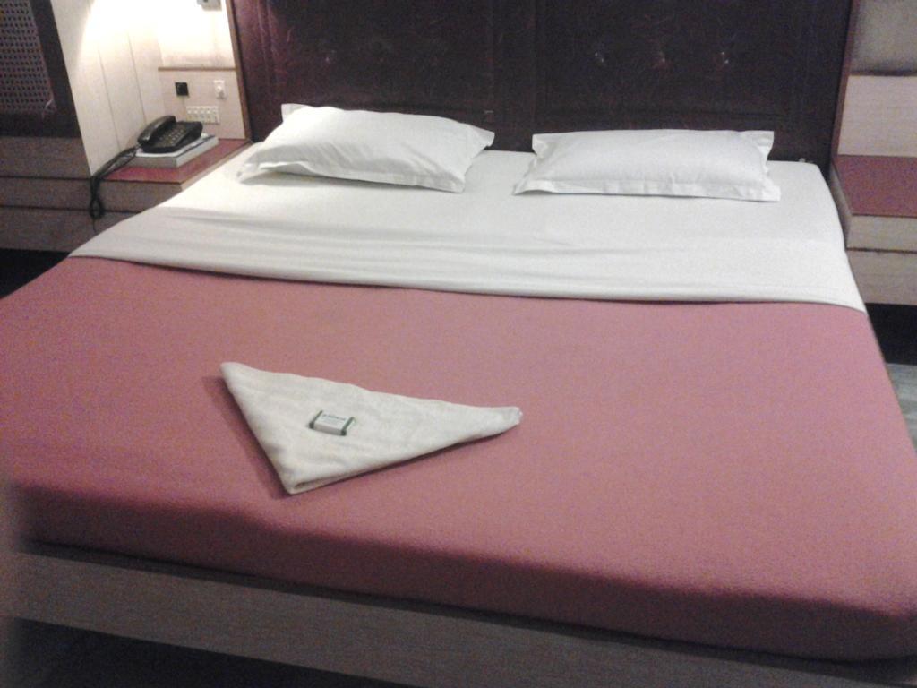 Hotel Padmam Madurai Eksteriør bilde