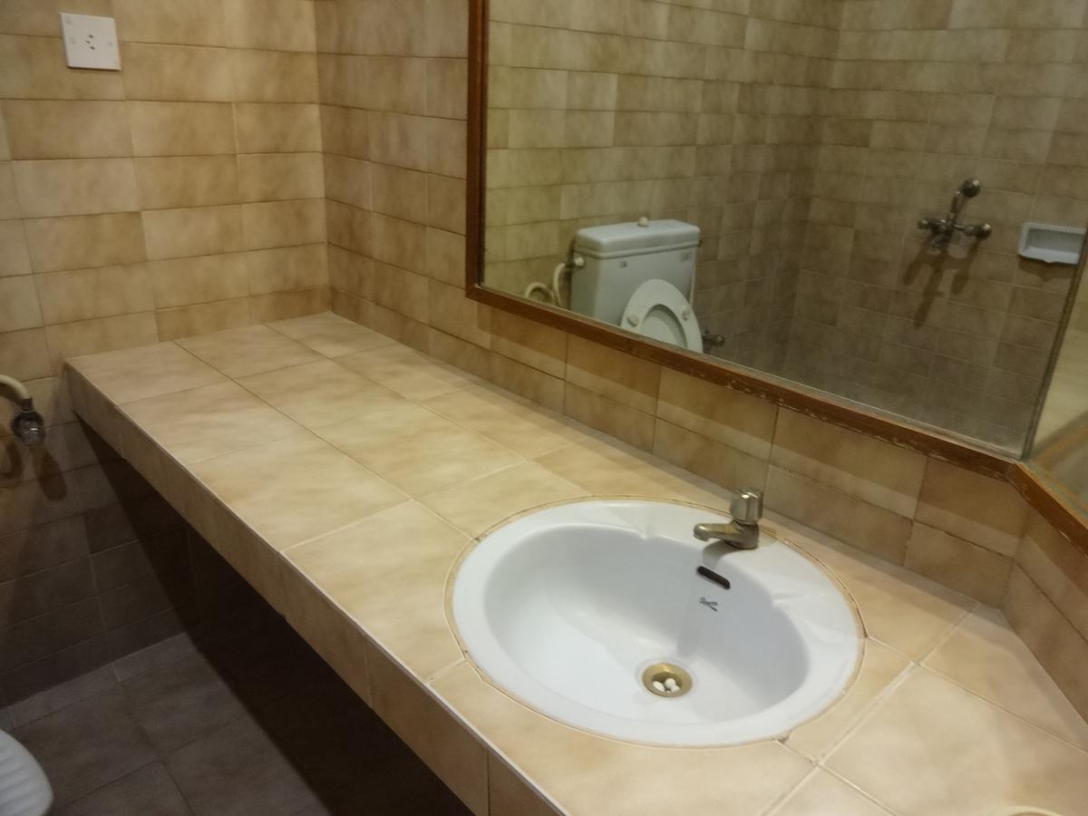 Hotel Padmam Madurai Eksteriør bilde